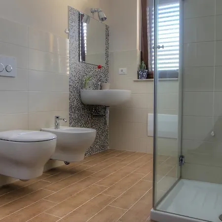 Bed & Breakfast Al Chiaro Dei Loy 4*