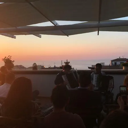 Al Chiaro Dei Loy Bed & Breakfast 4*